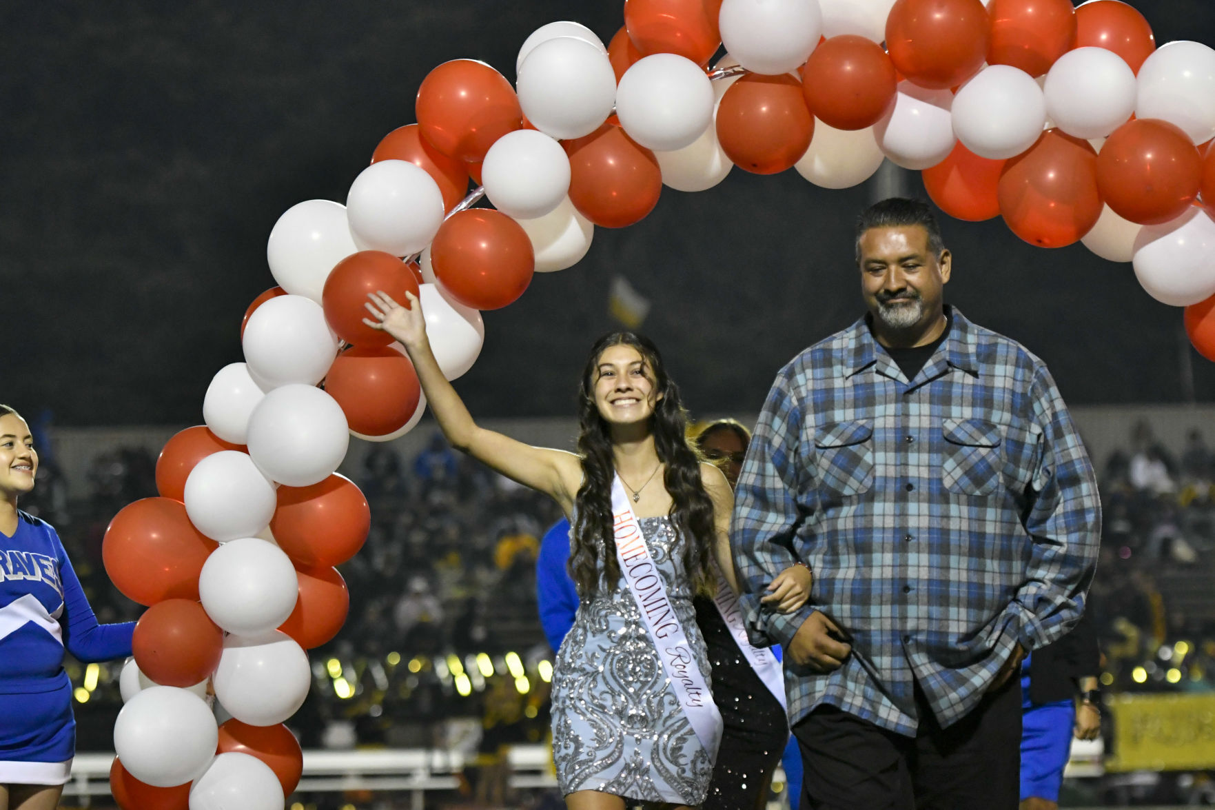 090321 Lompoc Homecoming 07.JPG